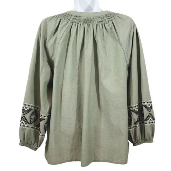 NEW Time & Tru Embroidered Bohemian Top in Bay Leaf/Soft Olive Green Size Small - Picture 5 of 11